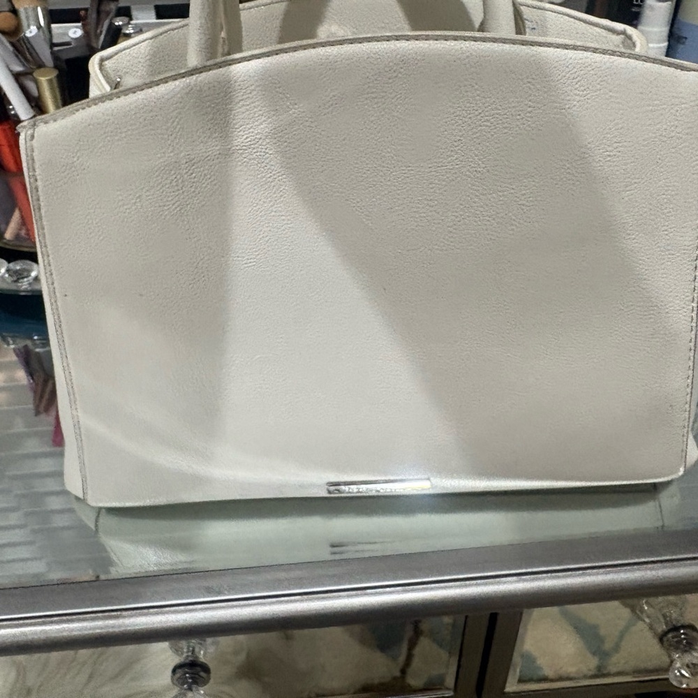 Betsey Johnson White Satchel with Floral Bow Accent - Picture 4 of 4
